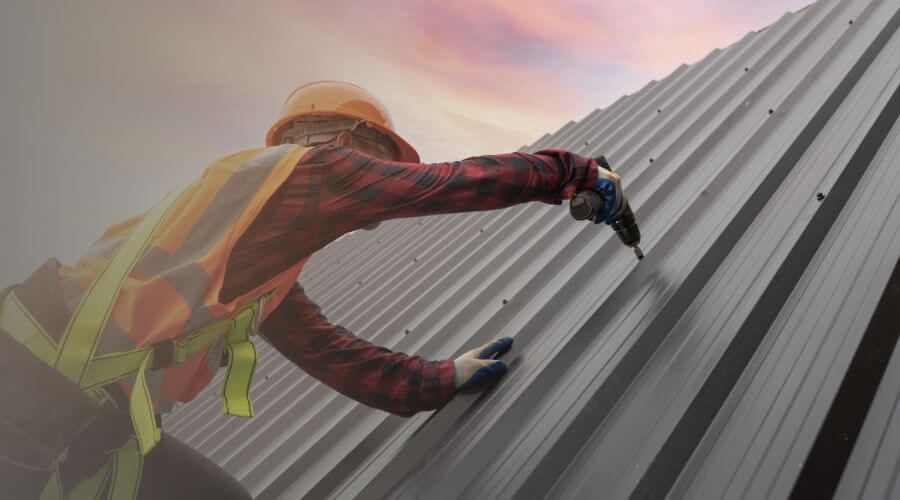 Professional gutter cleaning in Tillar, AR